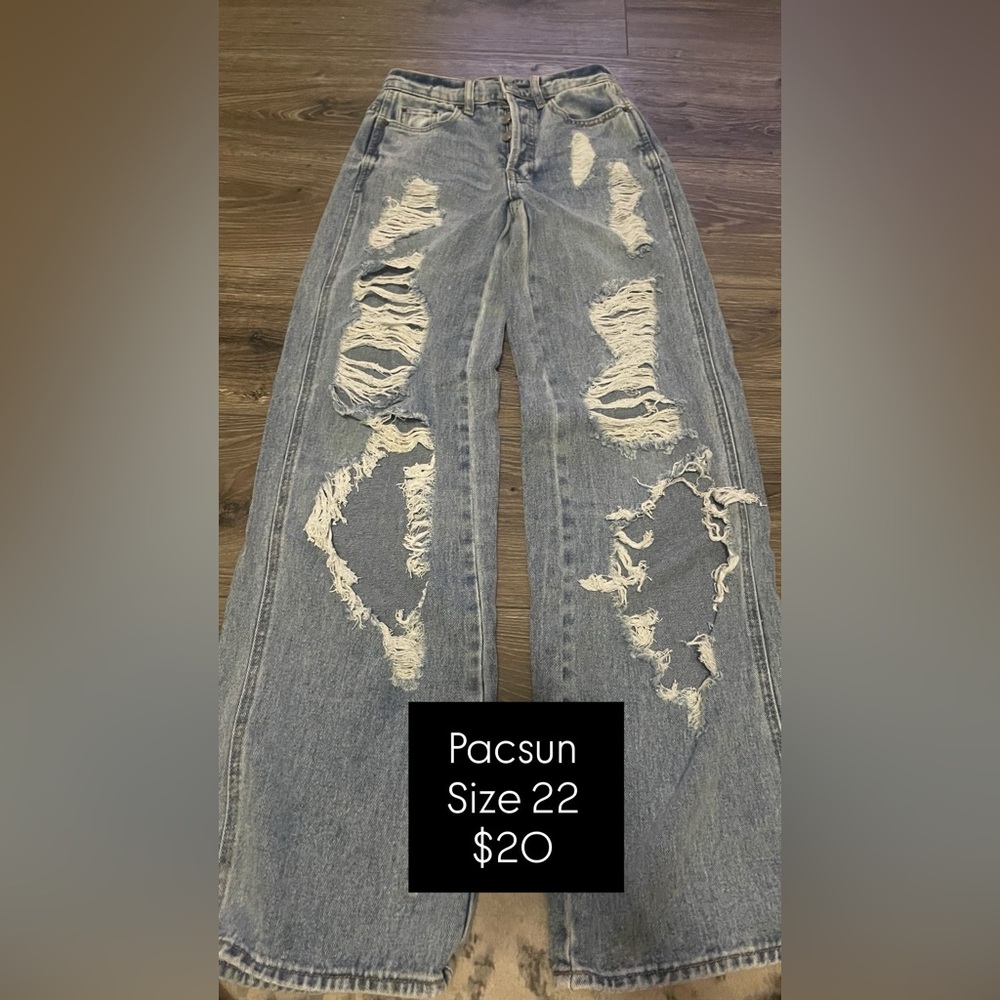 Jeans from PACSUN size 22. Barely worn.